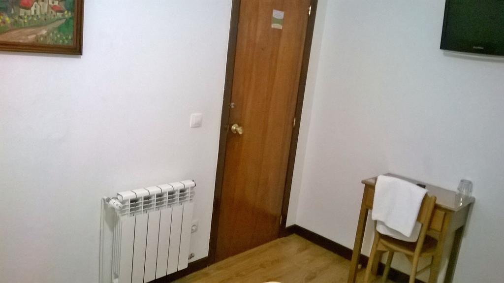 Hostal El Cairo Ферроль Екстер'єр фото