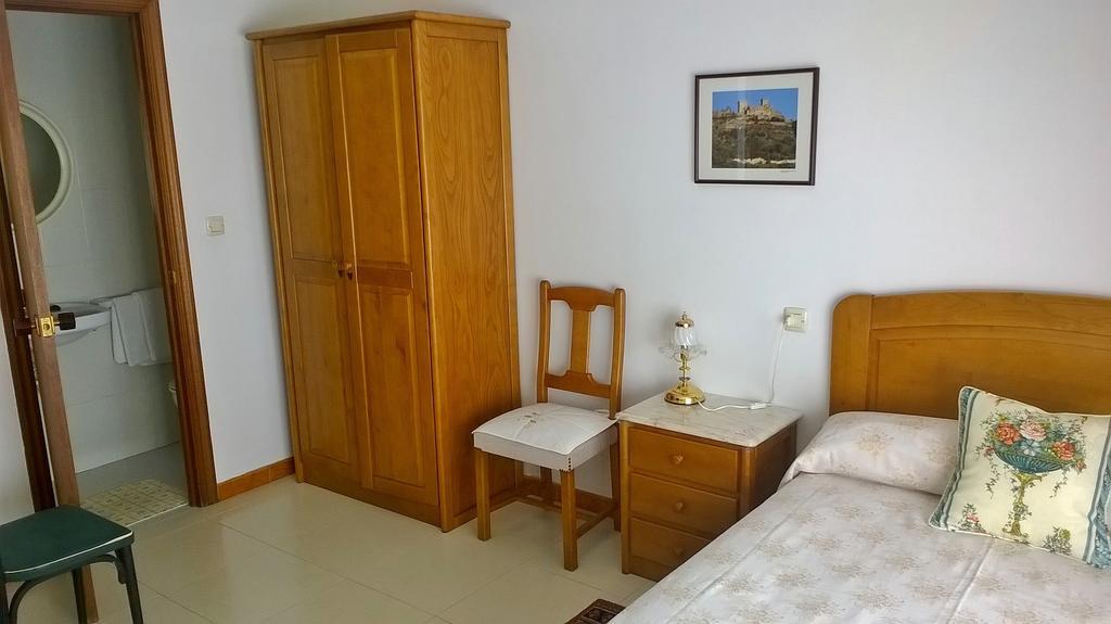 Hostal El Cairo Ферроль Екстер'єр фото