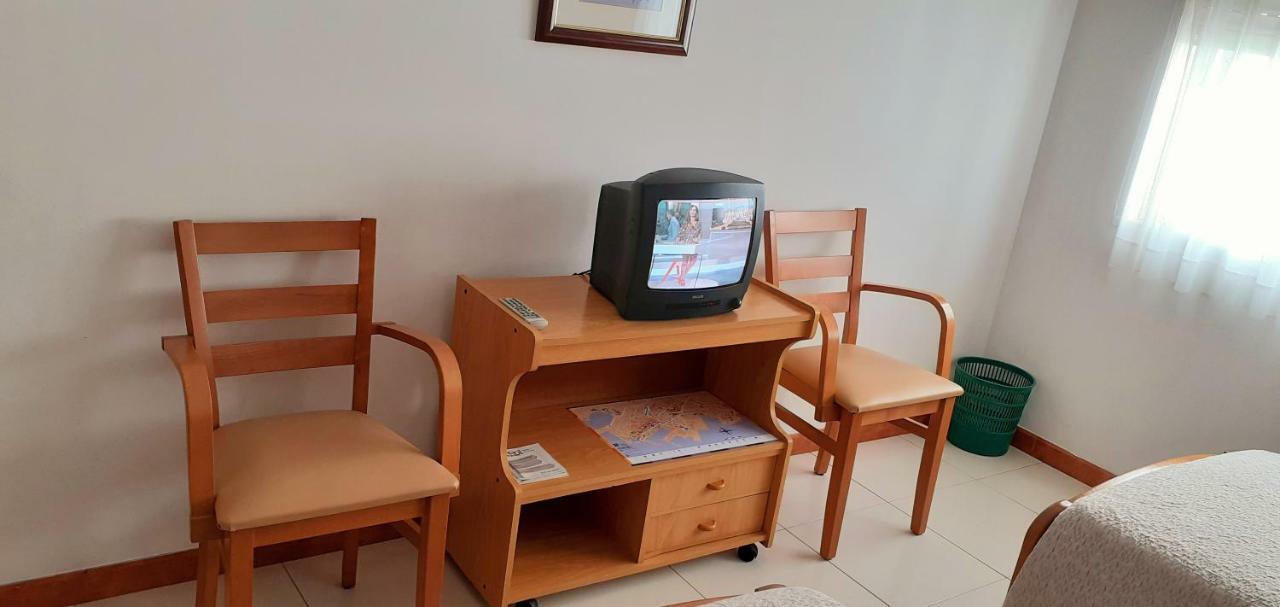 Hostal El Cairo Ферроль Екстер'єр фото